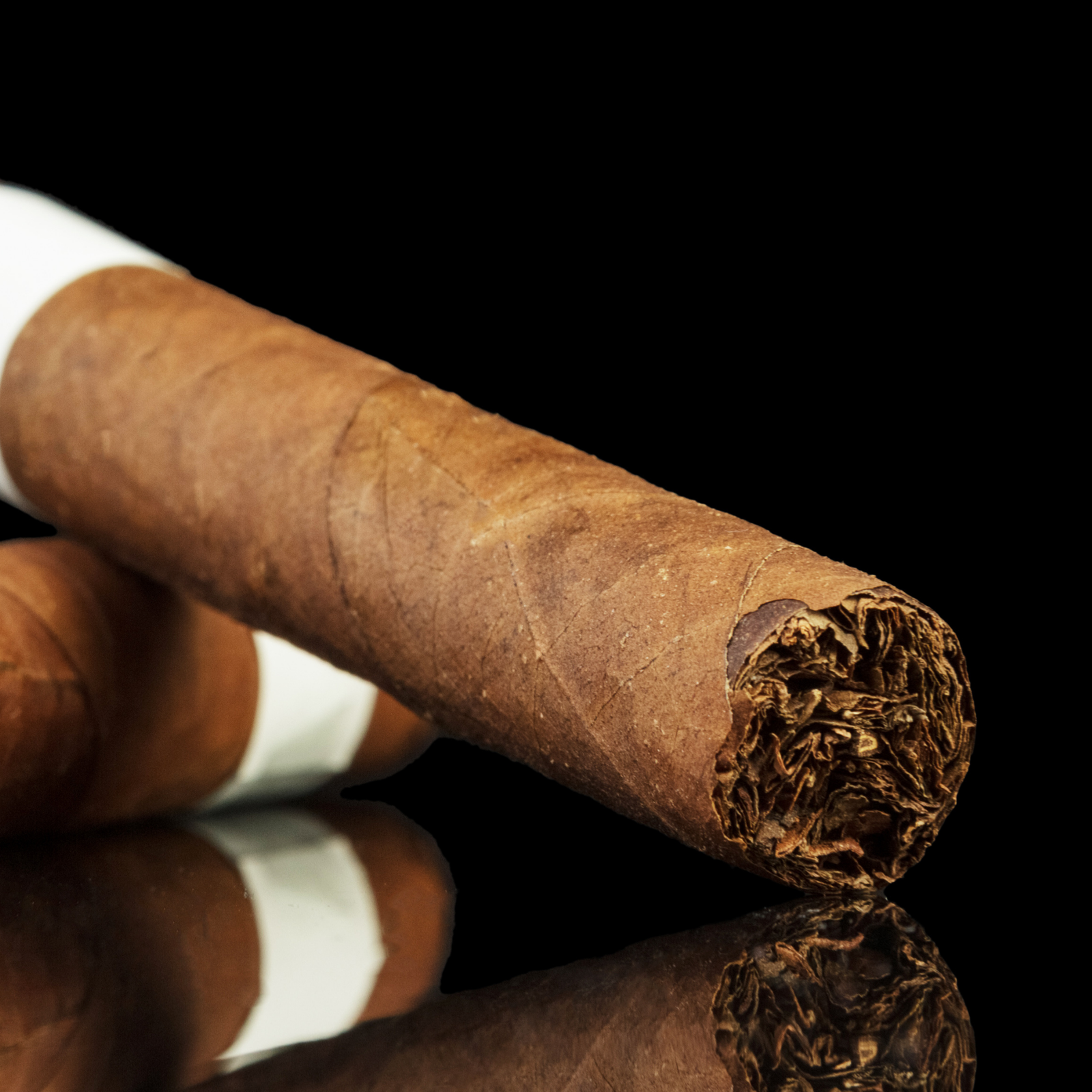 Luxury cigar presentation