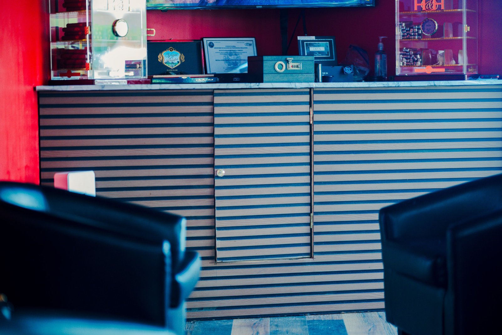 Golden-hour cigar lounge atmosphere