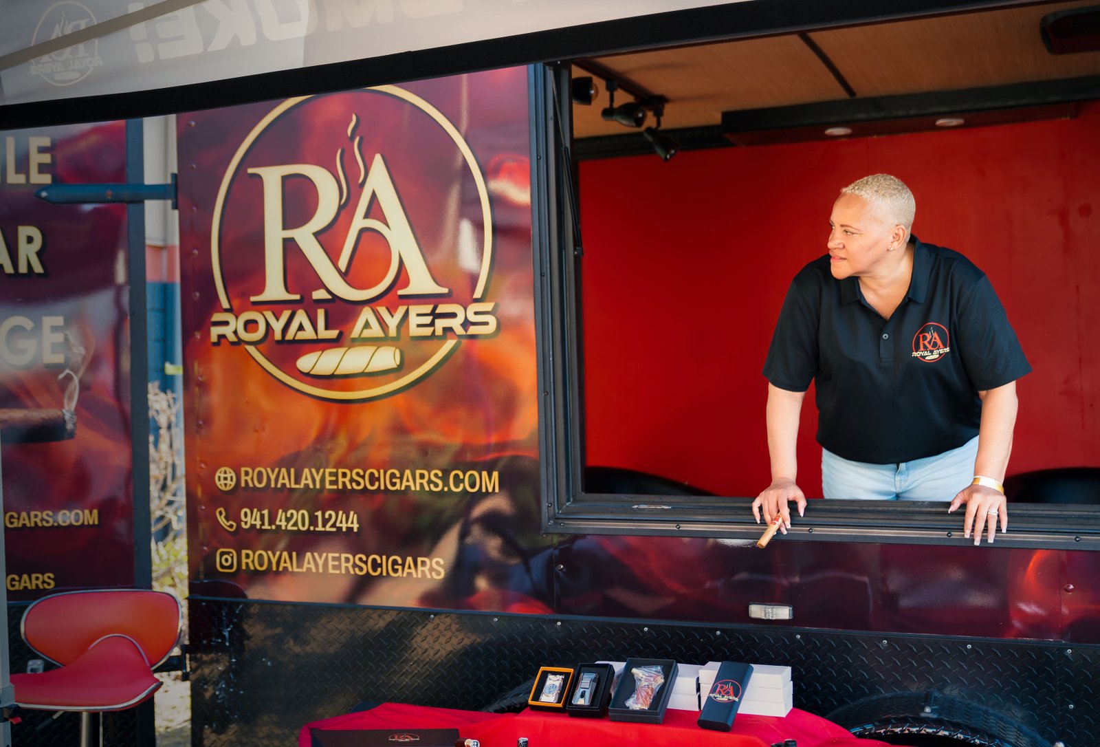Concierge service at the mobile lounge